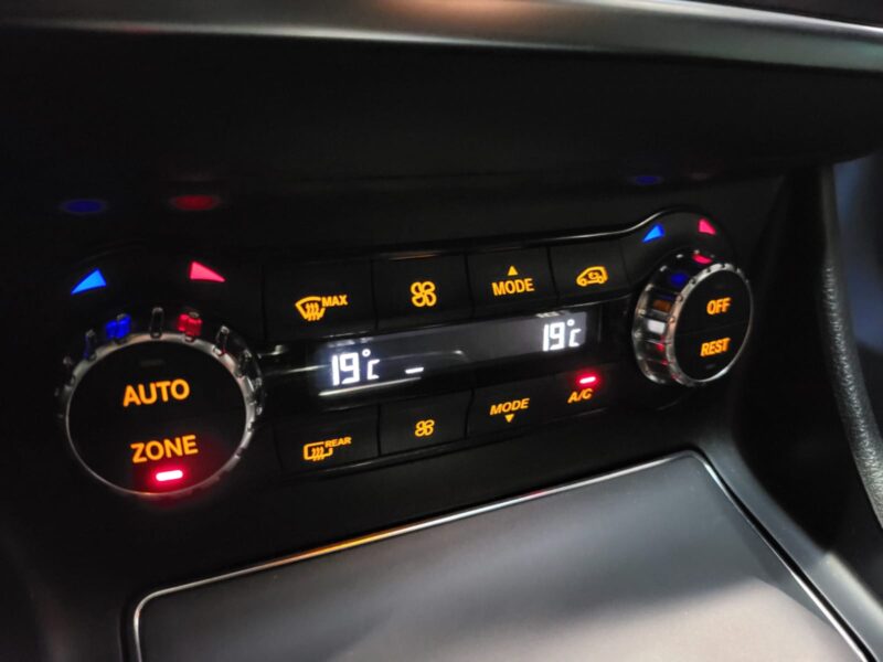 MERCEDES CLA  200 156cv FASCINATION BVA /TOIT OUVRANT/SIEGES ELECTRIQUES