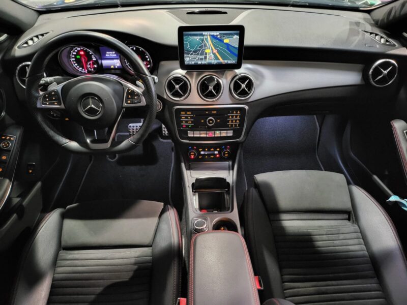 MERCEDES CLA  200 156cv FASCINATION BVA /TOIT OUVRANT/SIEGES ELECTRIQUES