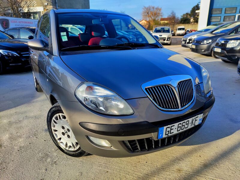 LANCIA YPSILON 2005