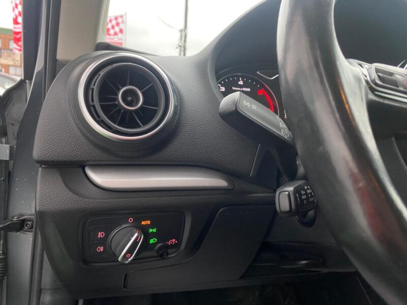 AUDI A3 SPORTBACK 2014