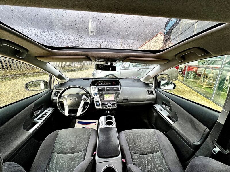 TOYOTA PRIUS PLUS 2012