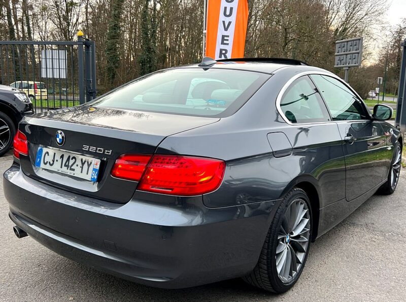 BMW SERIE 3 E92 COUPE PHASE 2 LCI 320D 2.0 184 Cv BOITE AUTO TOIT OUVRANT CUIR GPS - Garantie1an