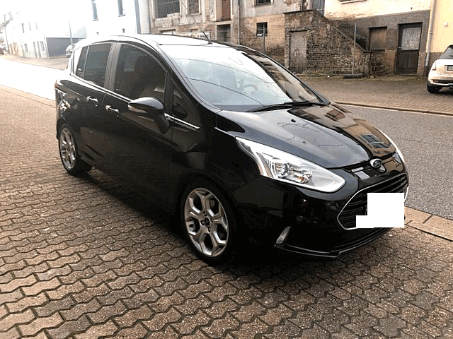 FORD B-Max 1.0 EcoBoost Titane