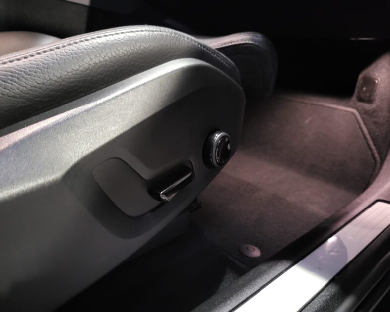 VOLVO XC60 Hybride AWD 235cv INSCRIPTION LUX 