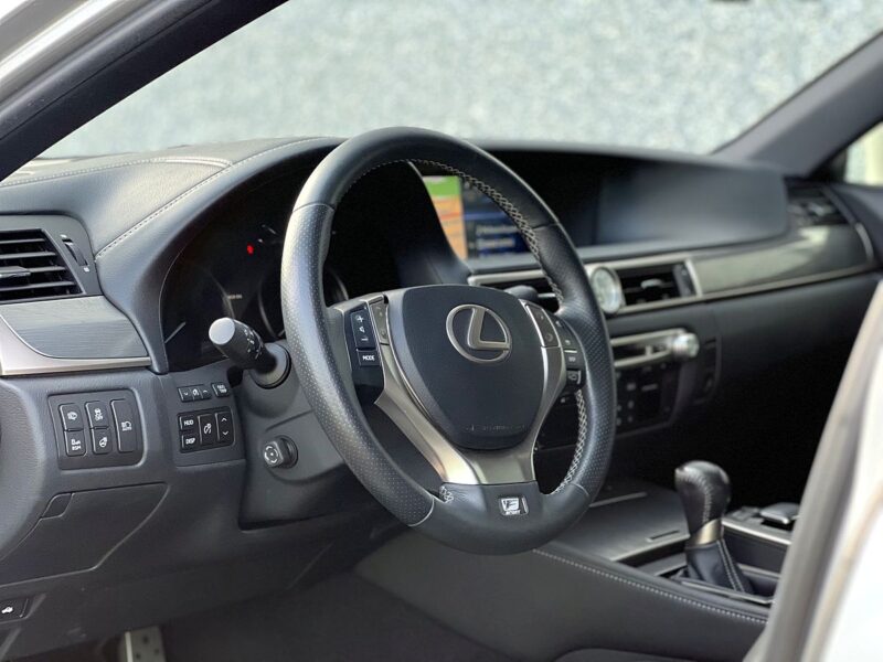 LEXUS GS 300h F Sport 181CH