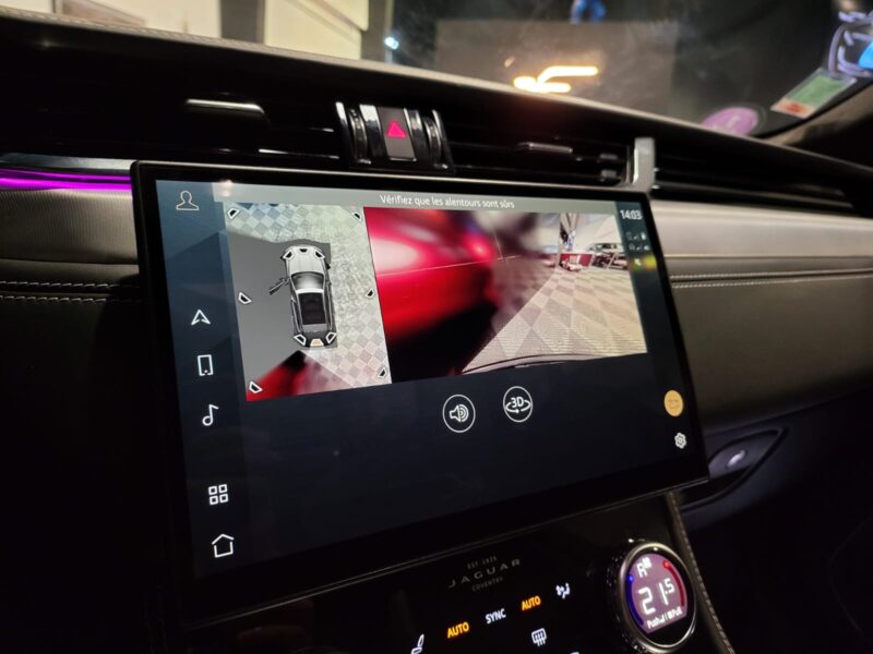 JAGUAR F-PACE P400e Hybrid 404cv TOIT OUVRANT CARPLAY FINITION SPORT