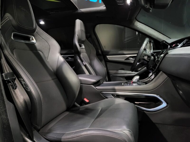 JAGUAR F-PACE P400e Hybrid 404cv TOIT OUVRANT CARPLAY FINITION SPORT
