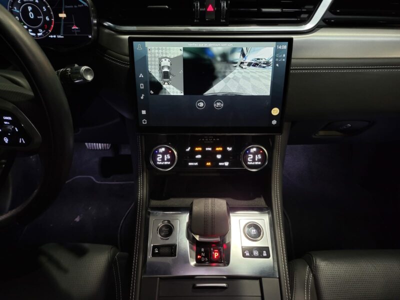 JAGUAR F-PACE P400e Hybrid 404cv TOIT OUVRANT CARPLAY FINITION SPORT