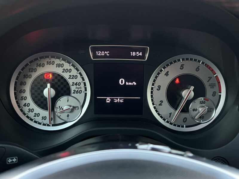 MERCEDES CLASSE A III 180 PACK AMG 1.6i 122 Cv FASCINATION / MOTEUR A CHAINE MERCEDES - Garantie1an