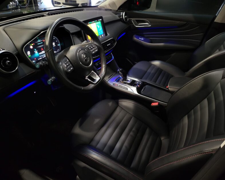 MG EHS Hybrid 258cv TOIT OUVRANT CARPLAY 