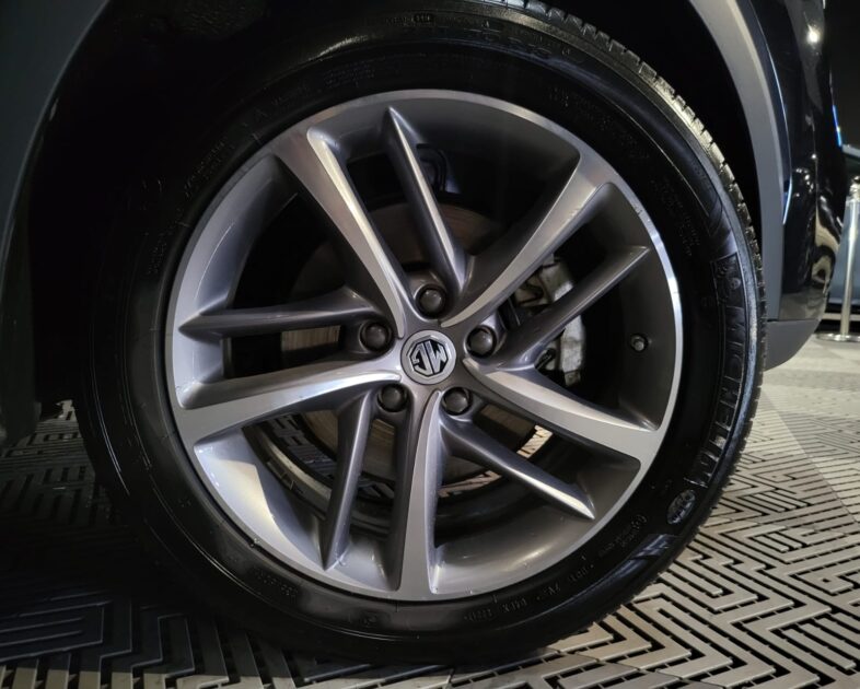 MG EHS Hybrid 258cv TOIT OUVRANT CARPLAY 