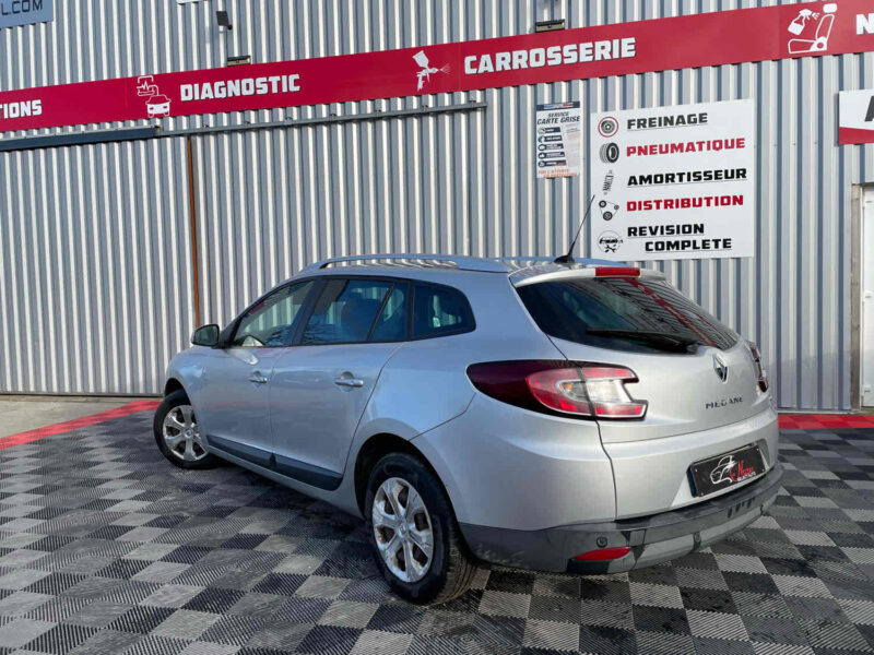 RENAULT MEGANE 2010