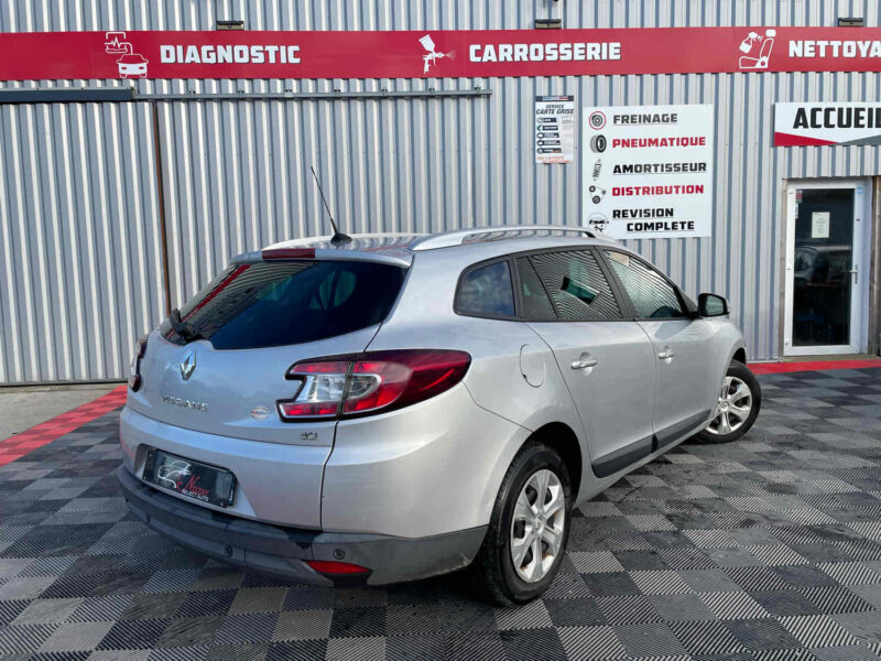 RENAULT MEGANE 2010