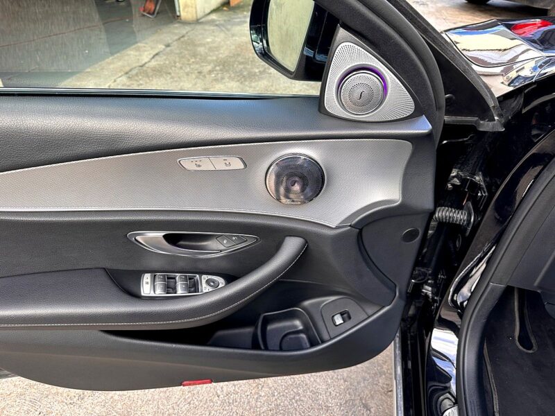 MERCEDES CLASSE E 220 CDI 194 CV (ce vehicule n'a pas servie pour VTC ni LOCATION) 