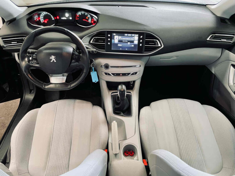 140€/mois Peugeot 308 Active 1,2L 82ch/4cv Garantie 12 mois