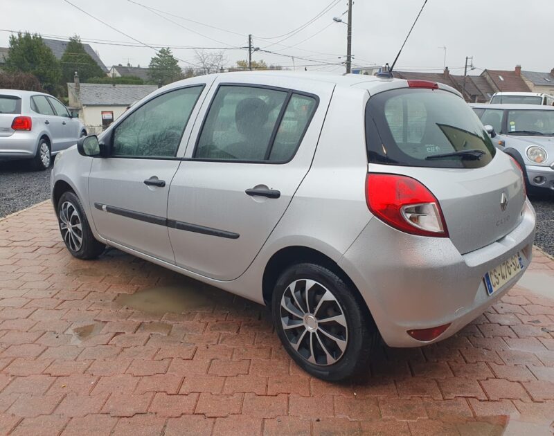 RENAULT CLIO 2013