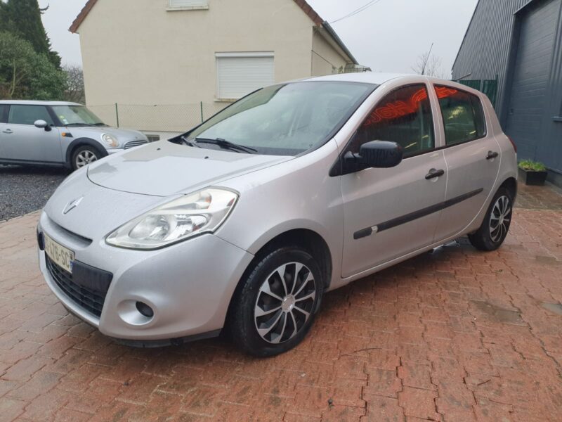 RENAULT CLIO 2013