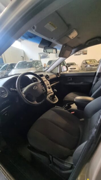 KIA CARENS III Monospace 2009