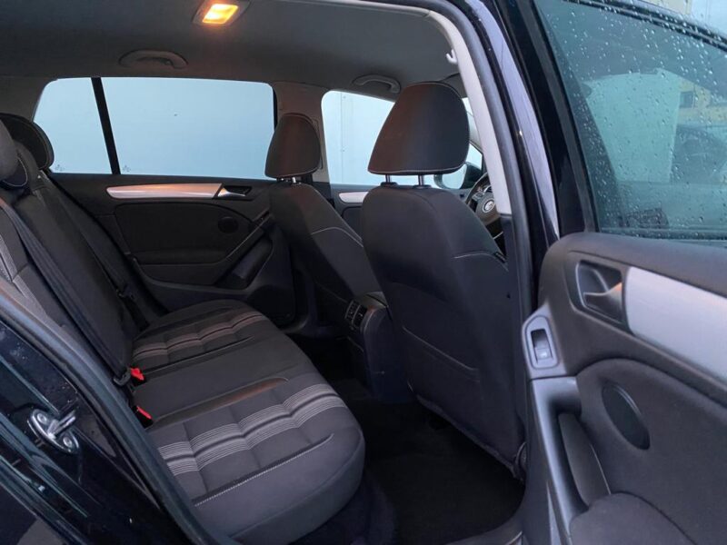 VOLKSWAGEN GOLF VI 2012