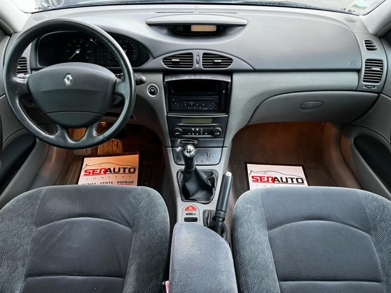 RENAULT LAGUNA II 2001