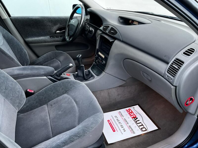 RENAULT LAGUNA II 2001