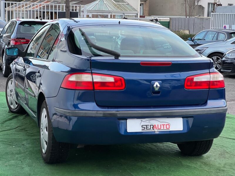 RENAULT LAGUNA II 2001
