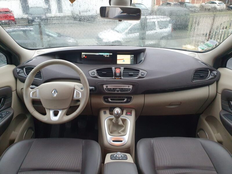 RENAULT MEGANE SCENIC 2011