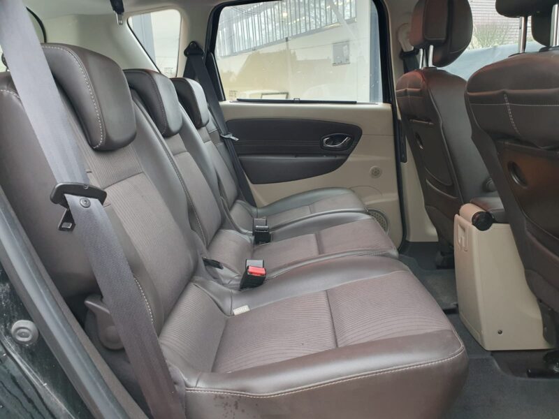 RENAULT MEGANE SCENIC 2011