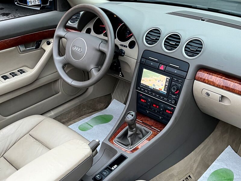 AUDI A4 II B6 CABRIOLET 1.8 TURBO 163 Cv CUIR GPS AMBITION LUXE / ORIGINE FRANCE - Garantie1an