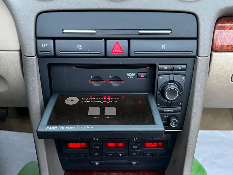 AUDI A4 II B6 CABRIOLET 1.8 TURBO 163 Cv CUIR GPS AMBITION LUXE / ORIGINE FRANCE - Garantie1an