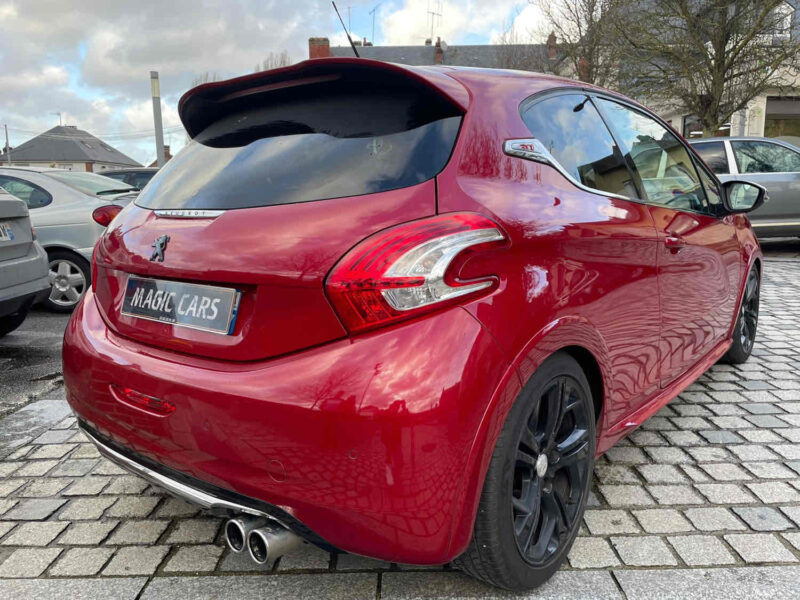 PEUGEOT 208 I 2015