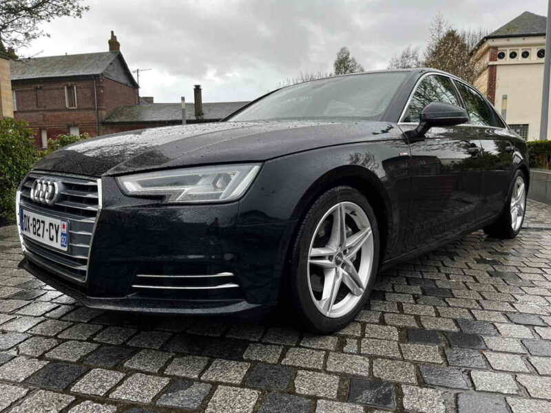 AUDI A4 B9 2015
