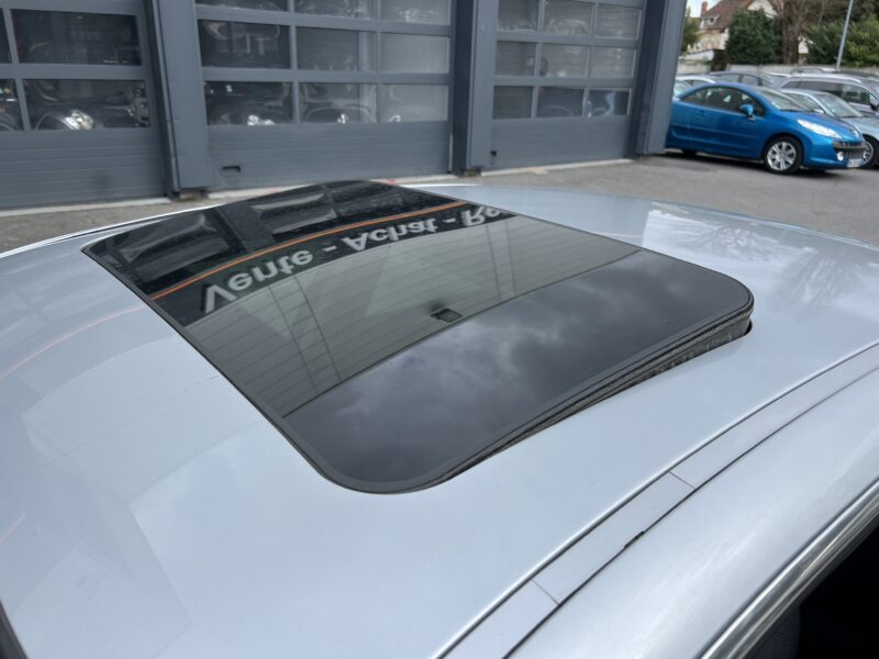 BMW SERIE 3 E46 330 Ci COUPE 3.0 6 CYLINDRES 231 Cv 1ERE MAIN / BOITE AUTO 88 200 Kms - Garantie1an