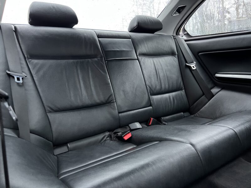 BMW SERIE 3 E46 330 Ci COUPE 3.0 6 CYLINDRES 231 Cv 1ERE MAIN / BOITE AUTO 88 200 Kms - Garantie1an