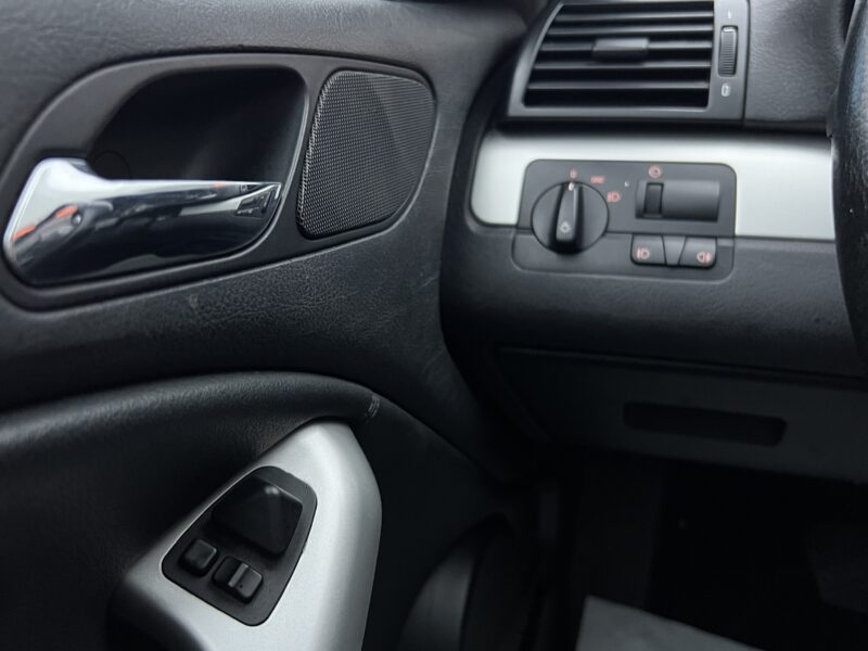 BMW SERIE 3 E46 330 Ci COUPE 3.0 6 CYLINDRES 231 Cv 1ERE MAIN / BOITE AUTO 88 200 Kms - Garantie1an