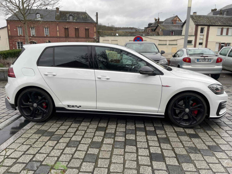 VOLKSWAGEN GOLF VII 2019