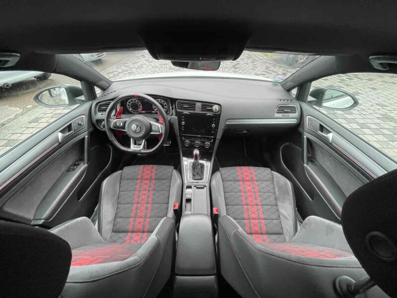 VOLKSWAGEN GOLF VII 2019