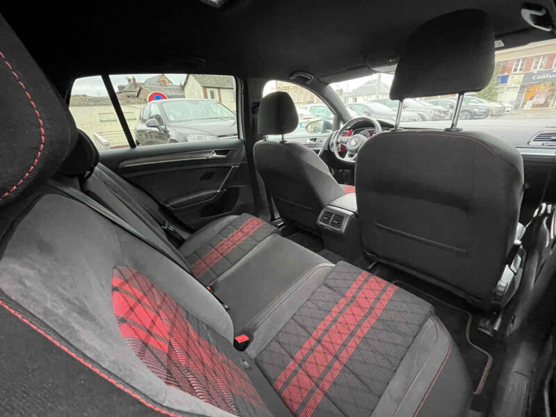 VOLKSWAGEN GOLF VII 2019