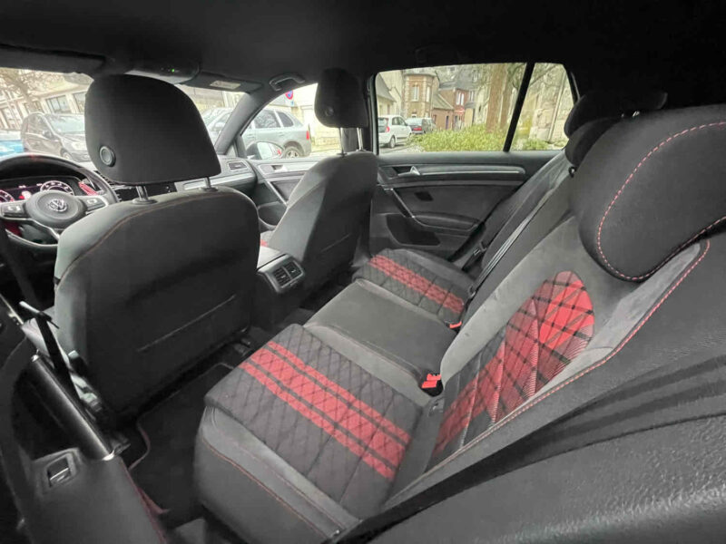 VOLKSWAGEN GOLF VII 2019