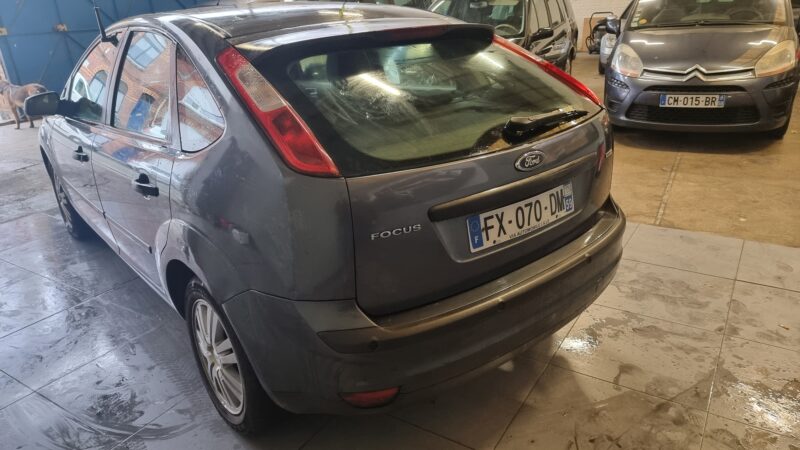 FORD FOCUS II 2005