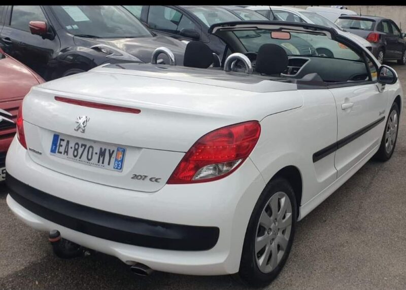 PEUGEOT 207 CC 2011