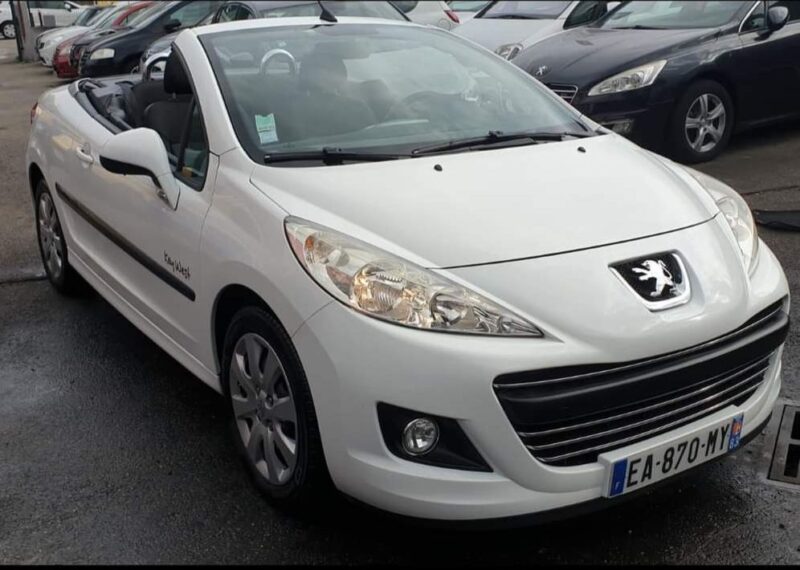 PEUGEOT 207 CC 2011