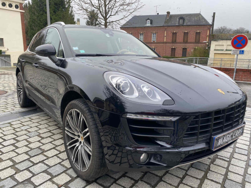 PORSCHE MACAN 2016