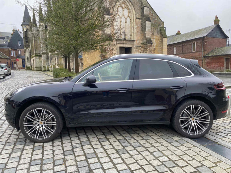 PORSCHE MACAN 2016