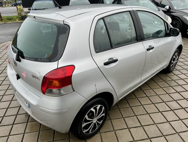 TOYOTA YARIS 1.0 VVT-i Edition Limited