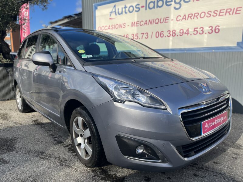 PEUGEOT 5008 2017