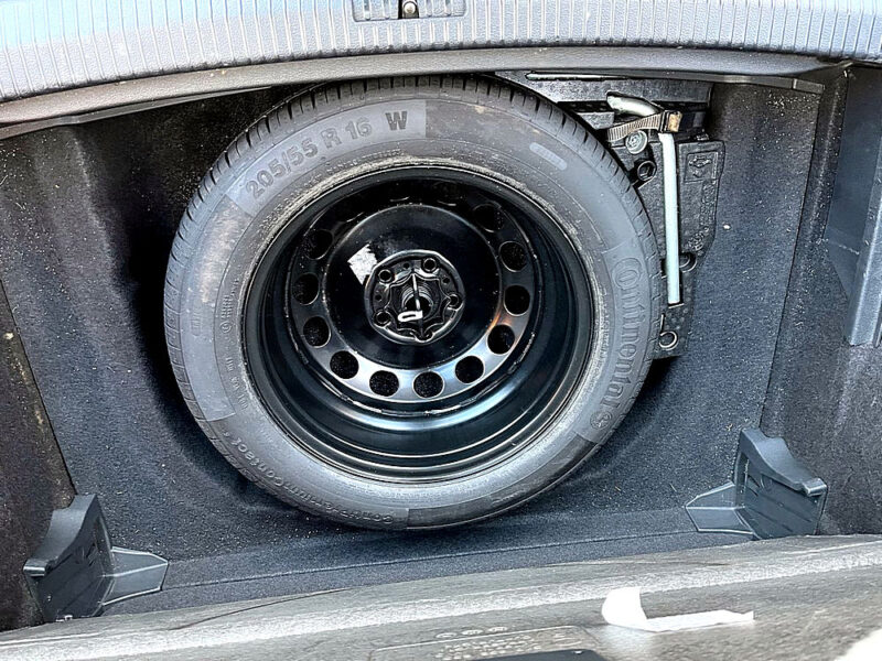 VOLKSWAGEN GOLF SPORTSVAN VII 2014