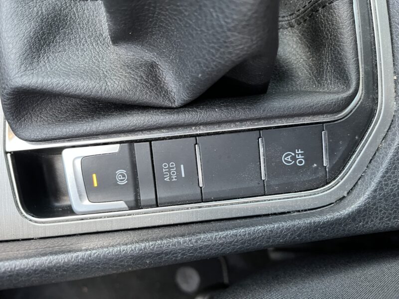 VOLKSWAGEN GOLF SPORTSVAN VII 2014