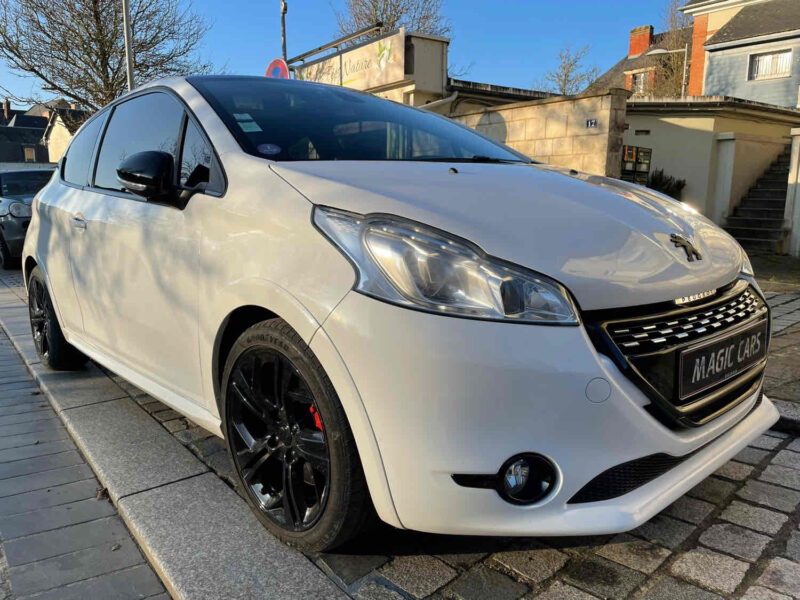 PEUGEOT 208 I 2013
