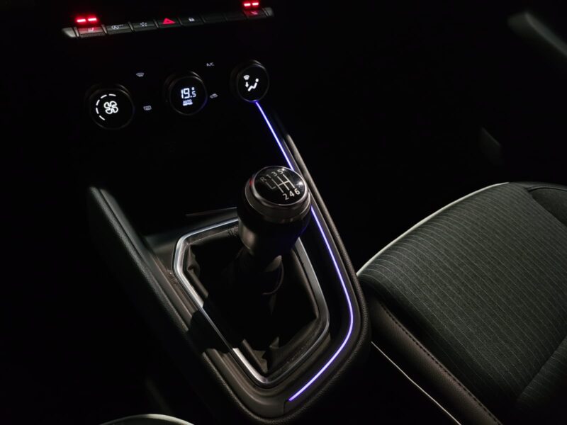 RENAULT CLIO V 90 CV INTENS SIEGE ET VOLANT CHAUFFANT